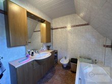 Masterbad mit Badewanne OG Vollvermietetes Doppelhaus in gepflegter Wohnanlage in Senzig-Waldesruh