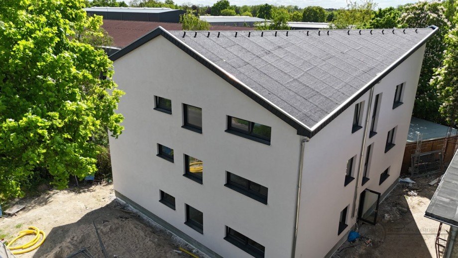 Luftaufnahme Stra�enansicht Dachgeschosswohnung Niederlehme
