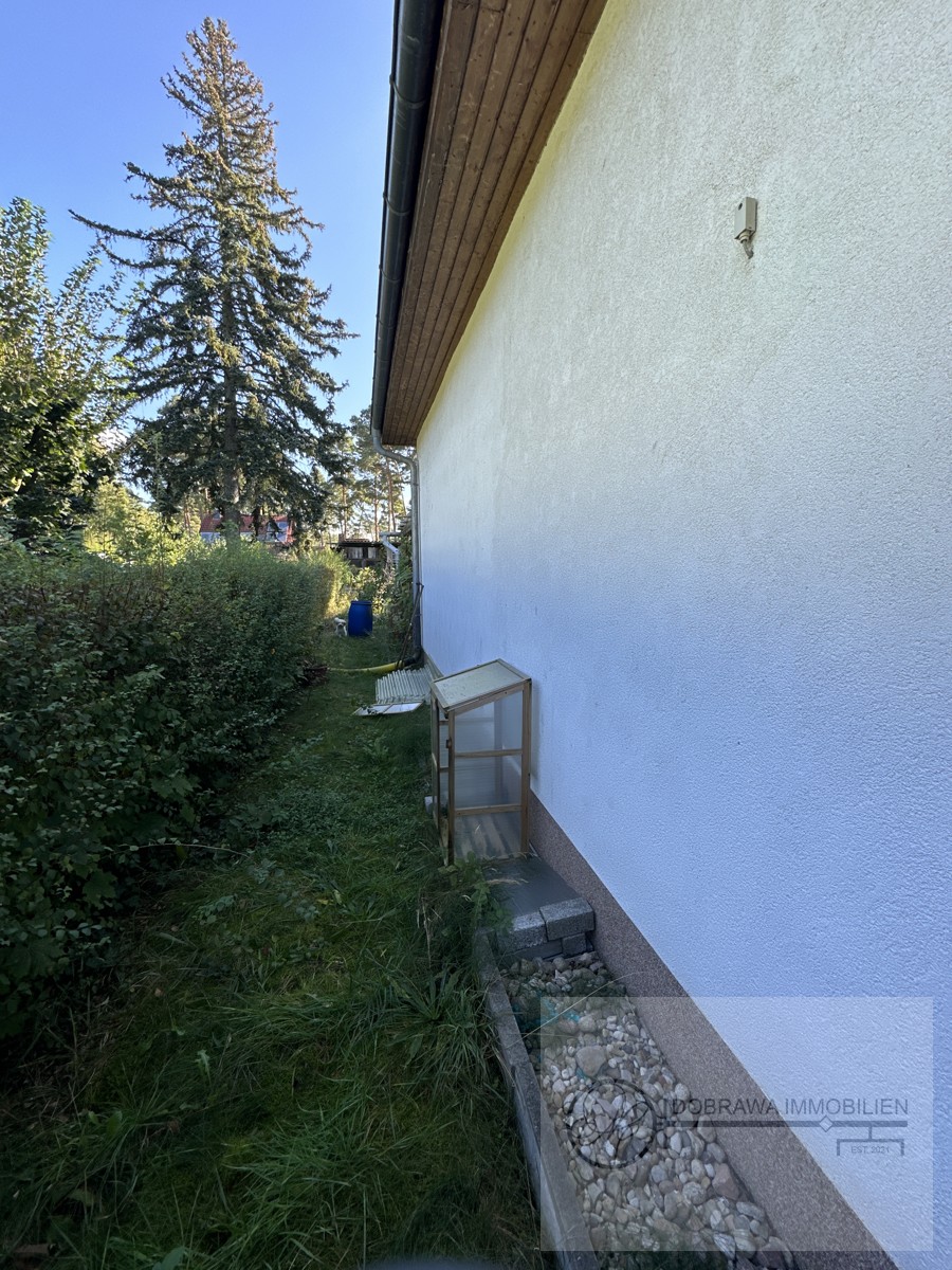 Hausseite Zweifamilienhaus Senzig