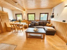 Wohnraum Ihr pers�nlicher R�ckzugsort: Gro�z�giges Freizeitgrundst�ck mit viel Privatsph�re & Bestandsgeb�ude
