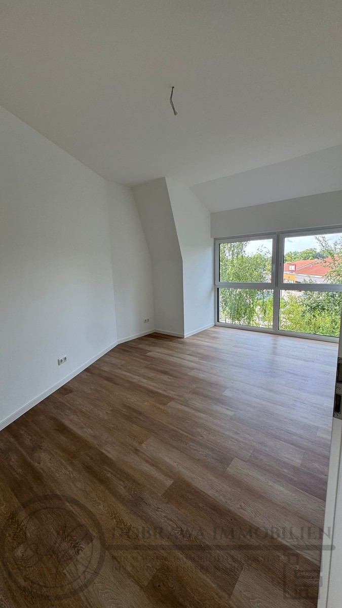 Zimmer Dachgeschosswohnung Niederlehme
