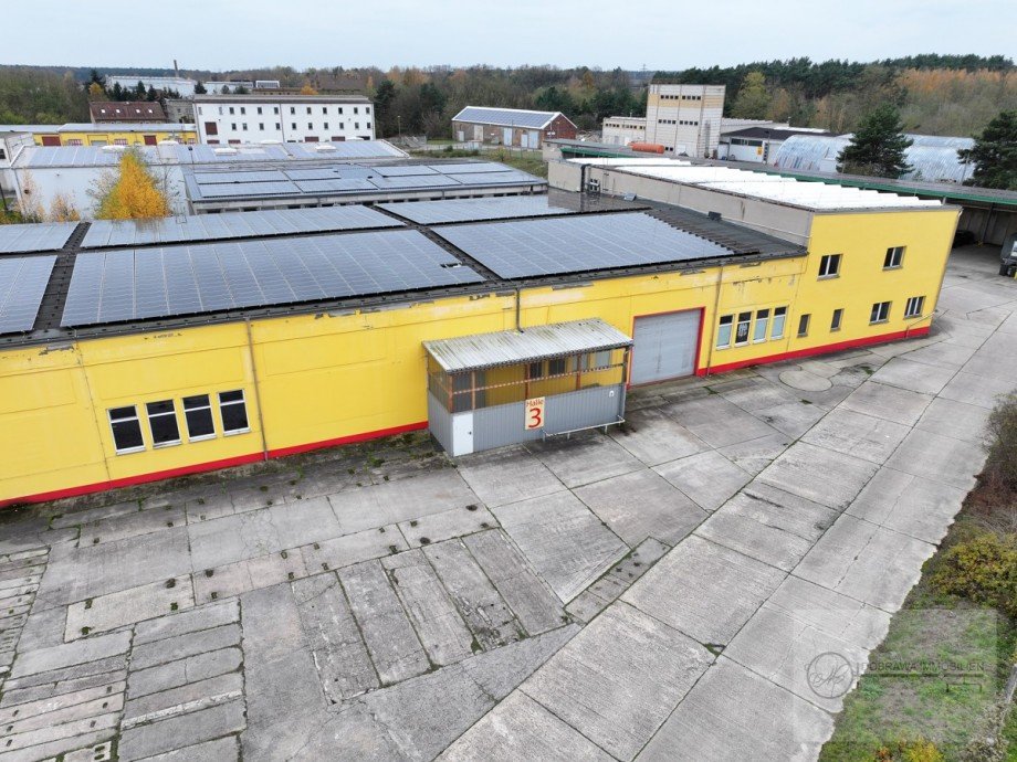 Eingang Halle 3 Halle / Lager / Produktion Zahna-Elster