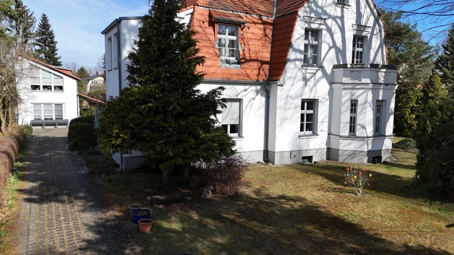 Einfahrt II Villa Eichwalde