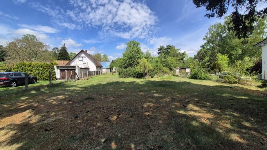 Vorderer Gartenbereich II Wohngrundst�ck K�nigs Wusterhausen / Zeesen