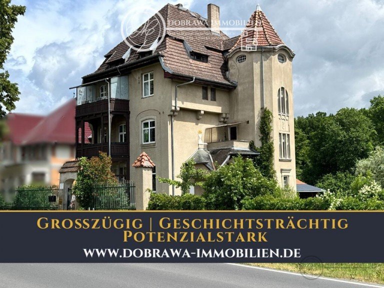 Villa Strausberg Haus Historisches Mehrfamilienhaus am Naturschutzgebiet , Wohnen, Vermieten und Entwickeln in Strausberg
