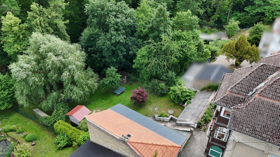 Drohnenseitenansicht Haus Strausberg