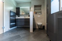 Masterbad Waschtisch und WC Traumhafter Bungalow zwischen Berlin und Dresden