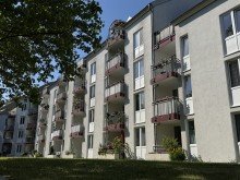 Hinterhaus Investieren mit Weitblick - charmante Etagenwohnung mit Balkon und Tiefgarage im Berliner Umland