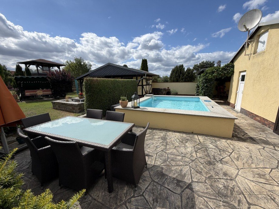 Terrasse mit Pool Einfamilienhaus L�bben (Spreewald)