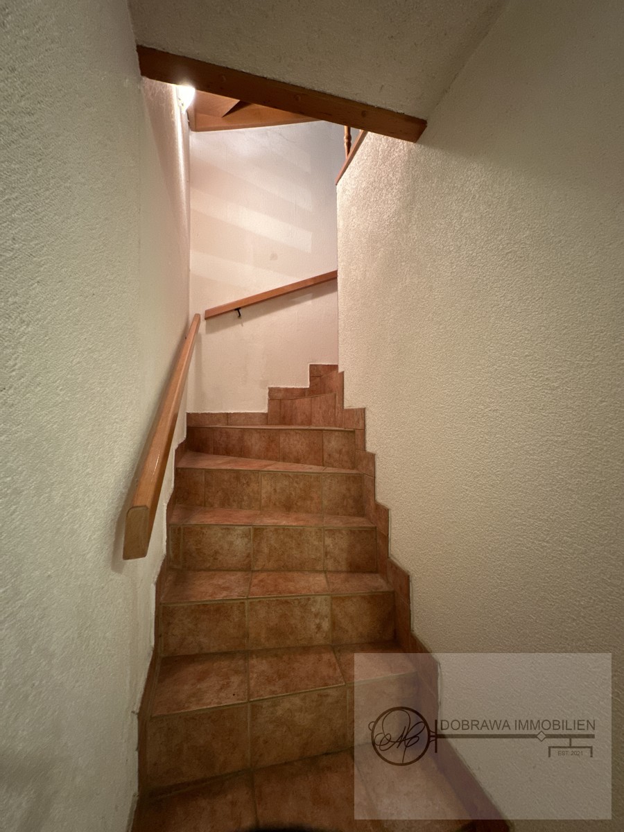 Kellertreppe Zweifamilienhaus Senzig