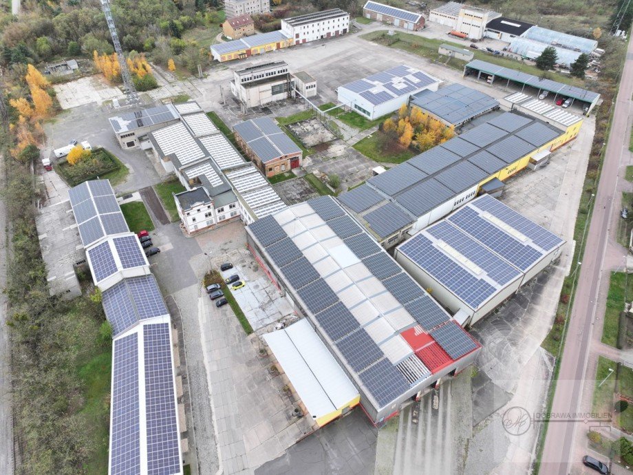 Gewerbegel�nde Halle / Lager / Produktion Zahna-Elster