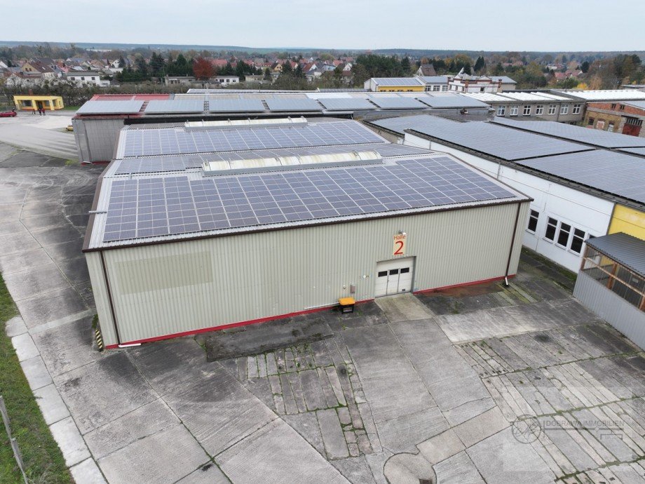 Eingang Halle 2 Halle / Lager / Produktion Zahna-Elster