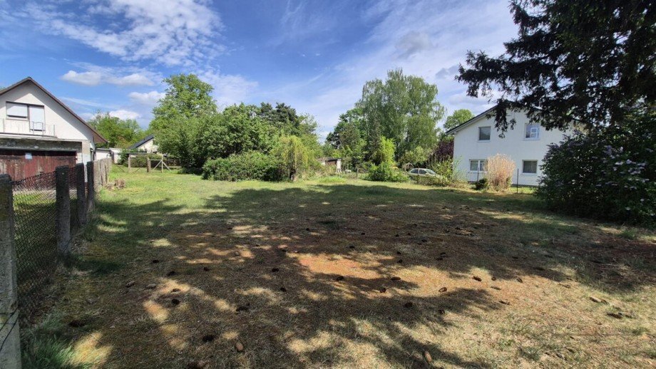 Vorderer Gartenbereich Wohngrundst�ck K�nigs Wusterhausen / Zeesen